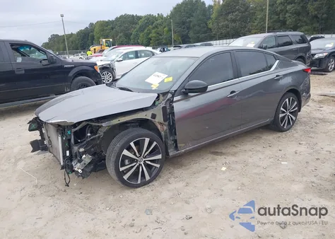 2021 Nissan Altima Sr Intelligent Awd z USA, uszkodzony, nr VIN 1N4BL4CW8MN415203